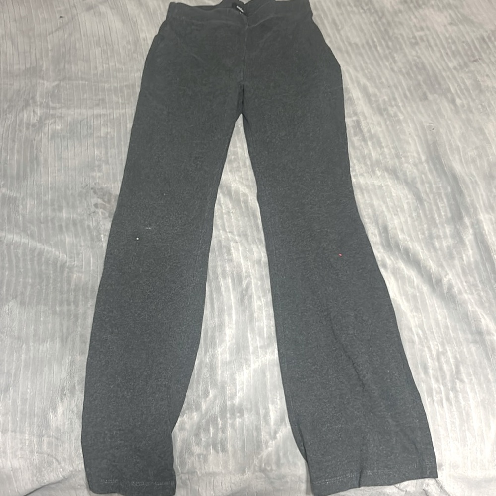 These are Medium sized grey flared tights from ambiance